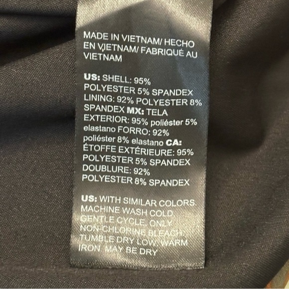 SOLD - White House Black Market - Sleeveless Floral Stretch Halter Shell Top - Picture 10 of 10